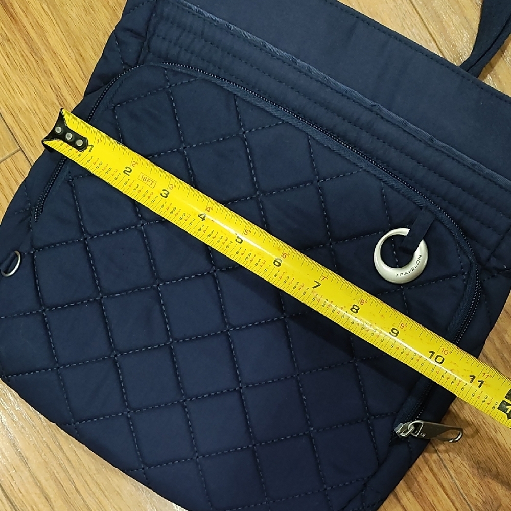 Travelon Navy Quilted Crossbody Bag - Picture 15 of 16
